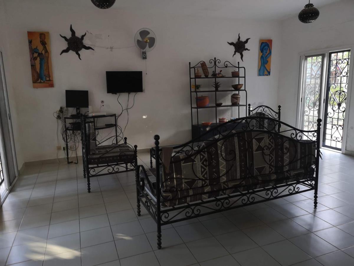 Keur Baboune M'Bour Exterior photo